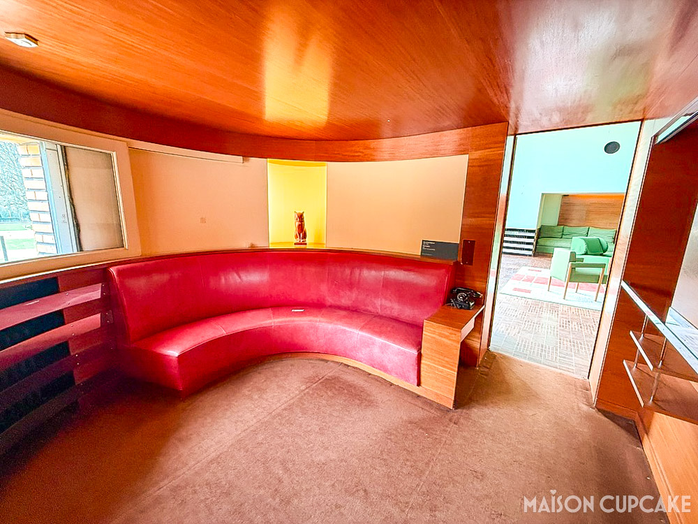 Round Art Deco smoking room with banquette seating at Villa Cavrois near Lille